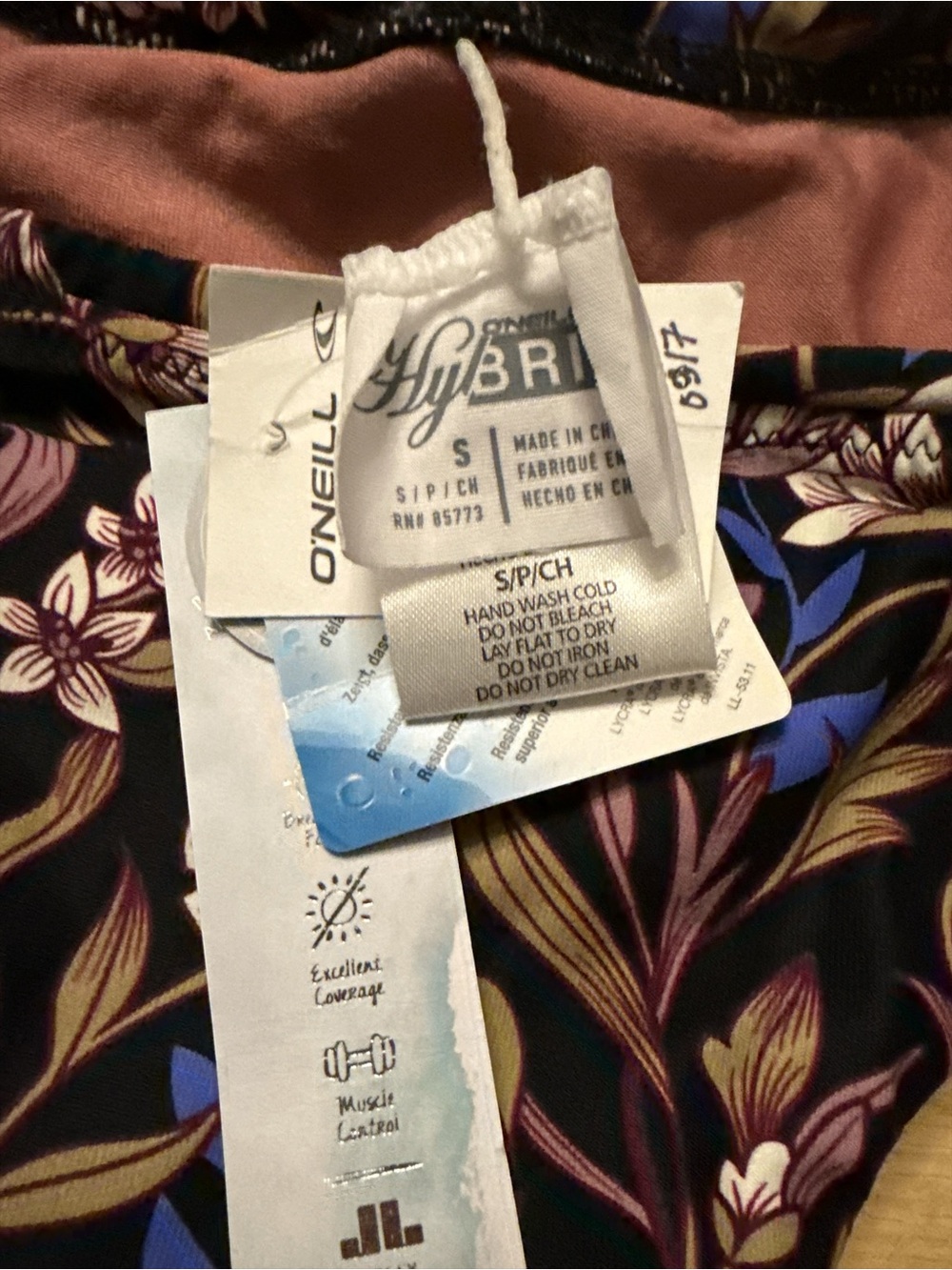 O'Neill Women's Black Floral Side-Tie Bikini Bottom Size Small NWT Cheeky - Picture 3 of 3
